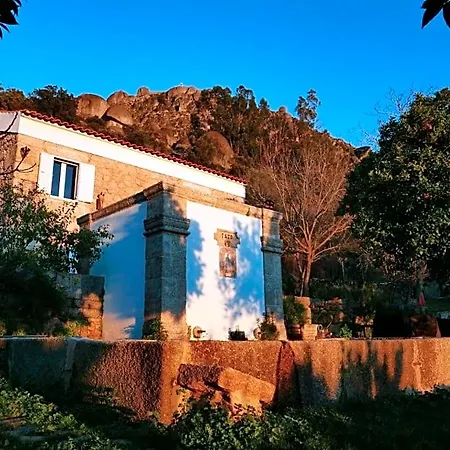 Quinta De Sao Pedro De Vir-a-corca Em Monsanto Hotel 3*