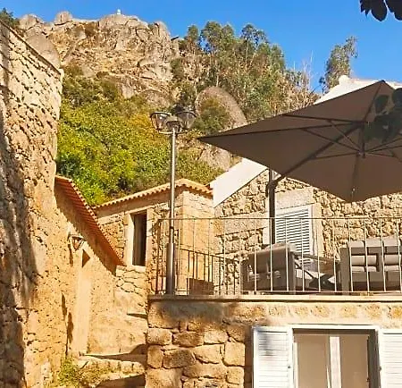 Quinta De Sao Pedro De Vir-a-corca Em Monsanto
