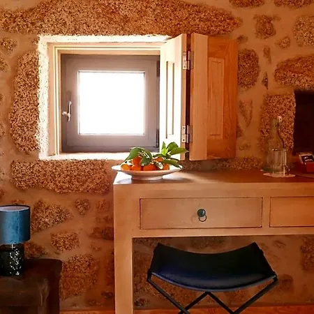 Quinta De Sao Pedro De Vir-a-corca Em Monsanto