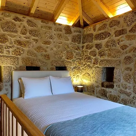 Quinta De Sao Pedro De Vir-a-corca Em Monsanto Hotel 3*