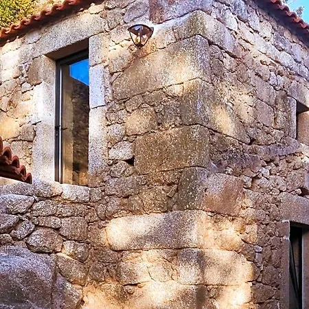 Quinta De Sao Pedro De Vir-a-corca Em Monsanto 3*